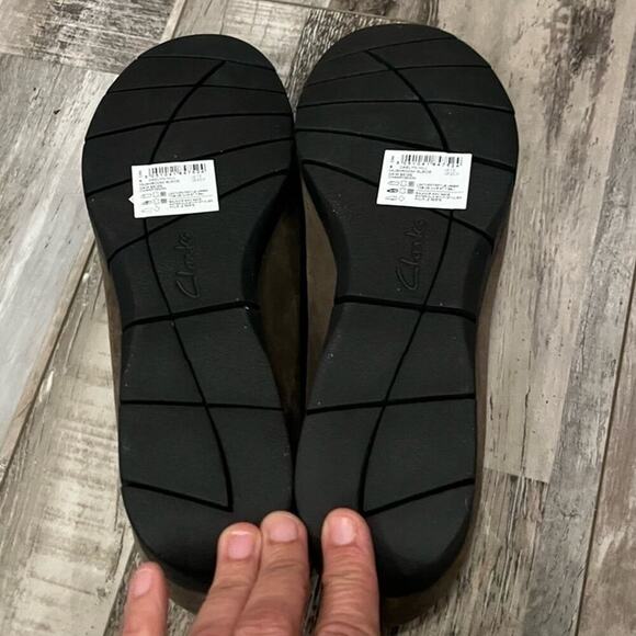 Clarks Artisan Daelyn Hill Suede Slip On Comfort Loafer Shoes Womens Sz 9.5 NEW - Picture 6 of 10